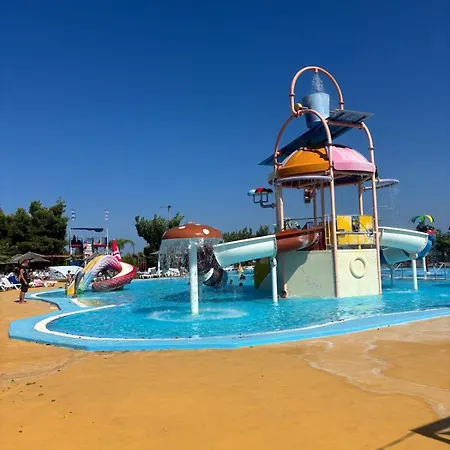 بيت للعطل Cozy With Garden& Bbq Near The Sea لوتراكي